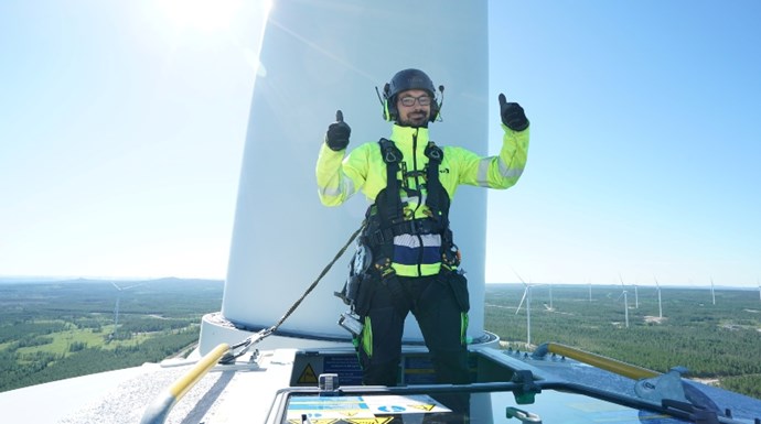 Solar-technician-kiwa.jpg