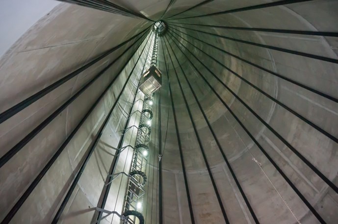 Wind-turbine-inside-stock-700x465_150.jpg